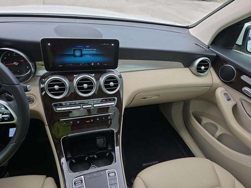 2022 Mercedes-Benz GLC 300 Base