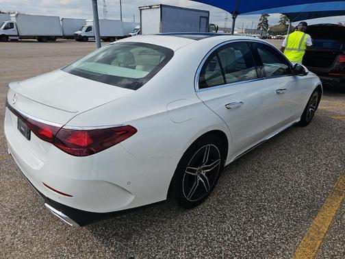 2025 Mercedes-Benz E-Class E 350