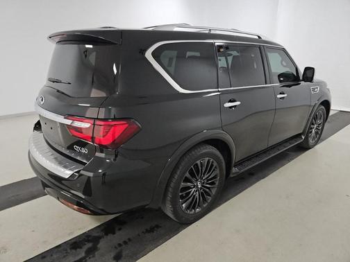 2022 INFINITI QX80 SENSORY
