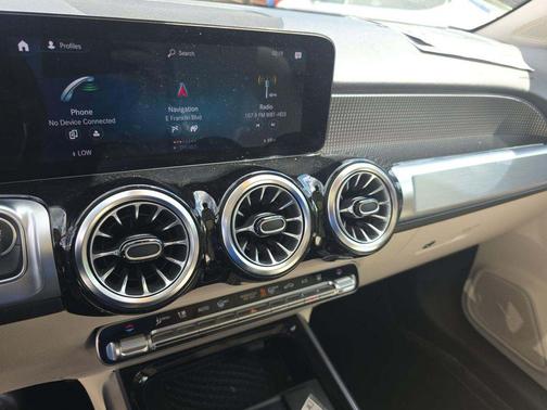 White 2022 Mercedes-Benz EQB 300 4MATIC