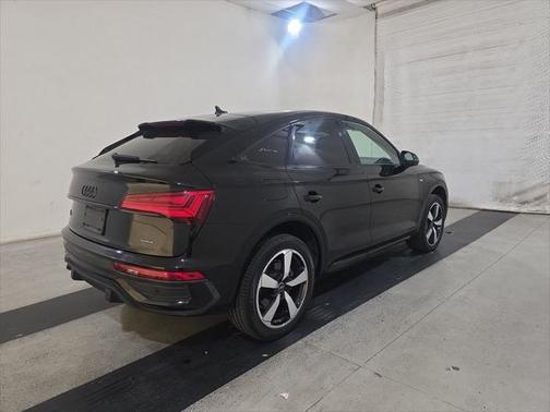 2022 Audi Q5 45 S line Premium Plus