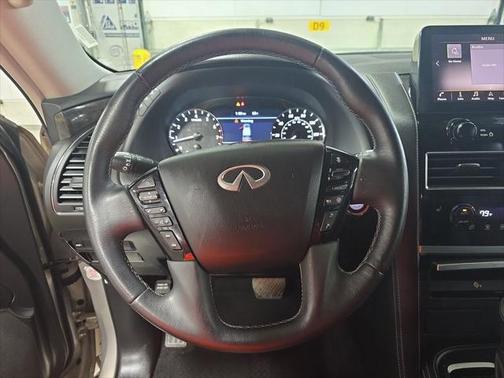2023 INFINITI QX80 Luxe