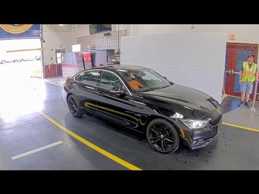 Photo 2 of 4 of 2019 BMW 430 Gran Coupe i xDrive