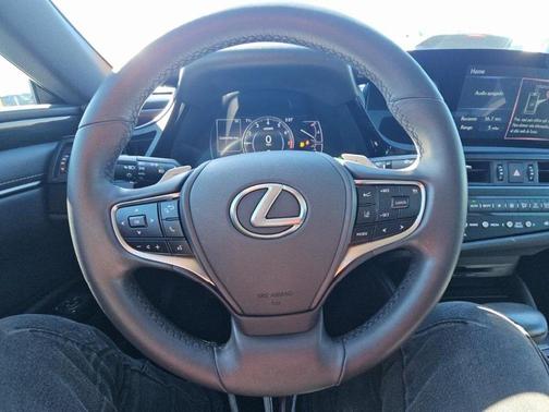 2022 Lexus ES 350 Base