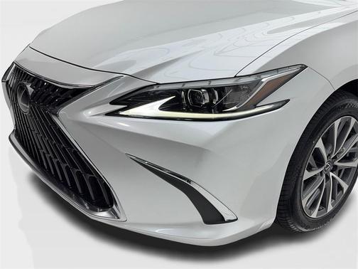 2022 Lexus ES 350 Base
