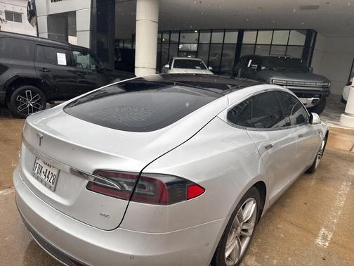 2014 Tesla Model S 