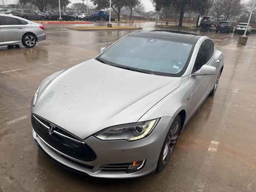 2014 Tesla Model S 