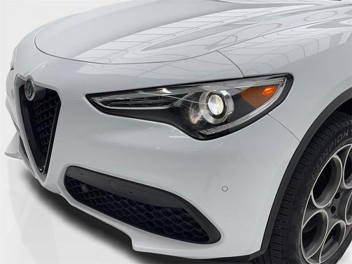 2022 Alfa Romeo Stelvio Sprint