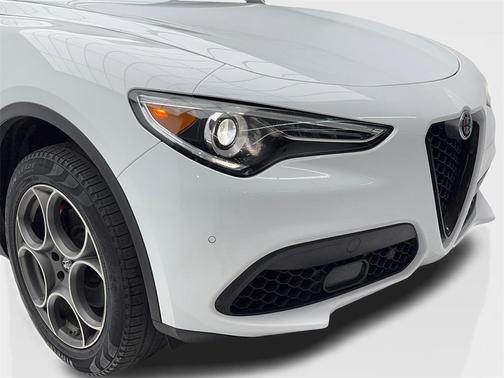2022 Alfa Romeo Stelvio Sprint
