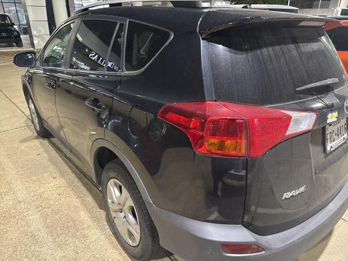 2014 Toyota RAV4 LE