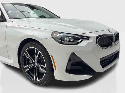 2025 BMW 230 xDrive