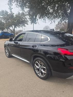 2022 BMW X4 xDrive30i