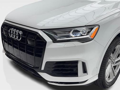 2021 Audi Q7 55 Premium Plus
