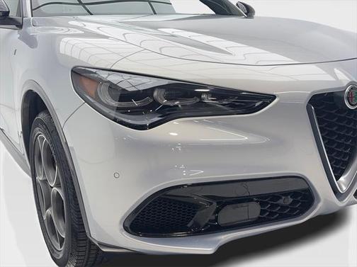 2024 Alfa Romeo Stelvio Ti