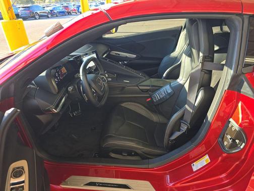 Red Mist Metallic Tintcoat 2025 Chevrolet Corvette Stingray w/1LT