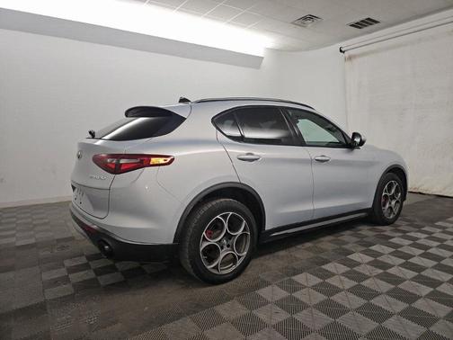 2022 Alfa Romeo Stelvio Ti