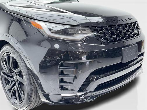 2023 Land Rover Discovery P300 S R-Dynamic