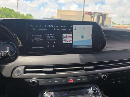 Hyper White 2024 Hyundai PALISADE Limited