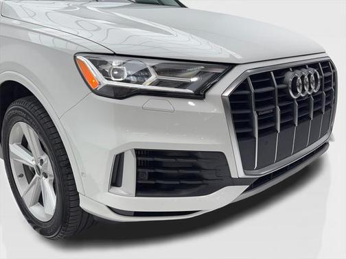 2022 Audi Q7 55 Premium