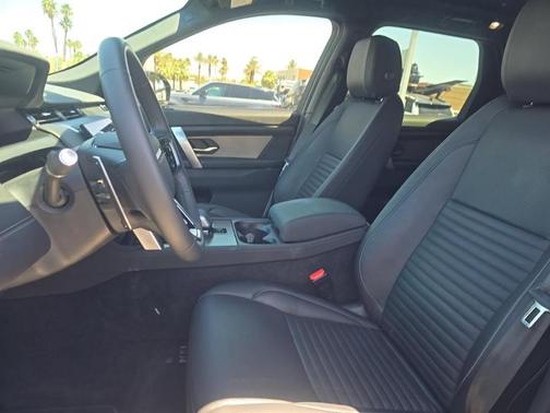 Silver 2024 Land Rover Discovery Sport Dynamic SE
