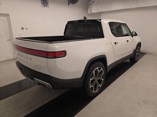 2023 Rivian R1T Adventure Quad Motor Large Pack