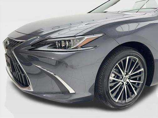 2023 Lexus ES 350 Base
