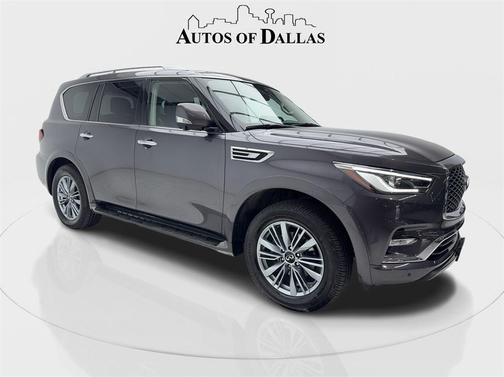 2022 INFINITI QX80 Luxe