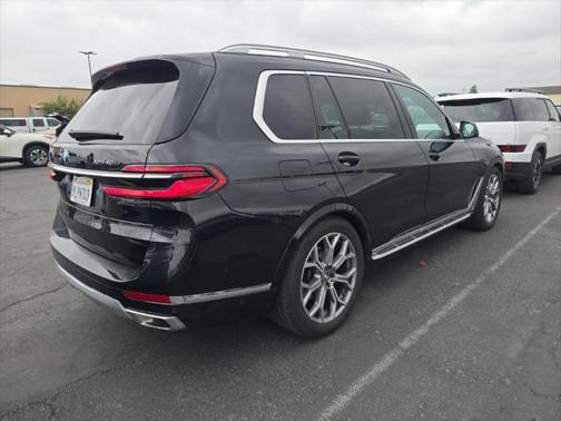 2024 BMW X7 xDrive40i