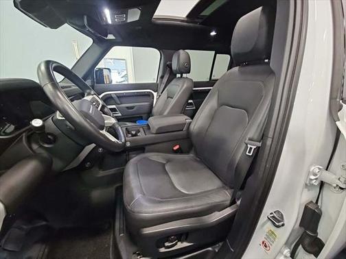 2024 Land Rover Defender 110 P300