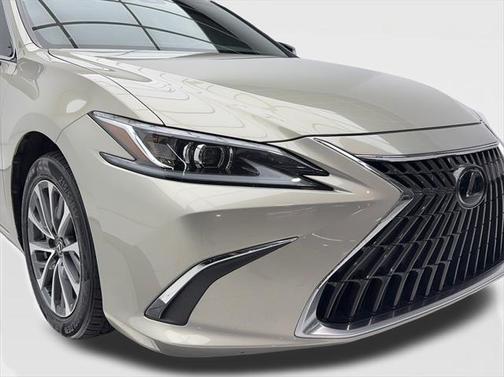 2023 Lexus ES 350 Base