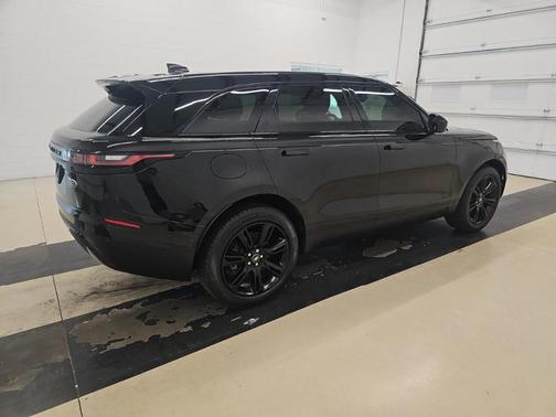 Santorini Black Metallic 2021 Land Rover Range Rover Velar P250 S