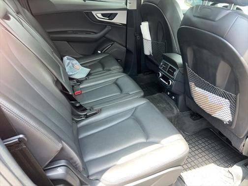 2019 Audi Q7 45 Premium Plus
