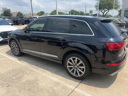 2019 Audi Q7 45 Premium Plus