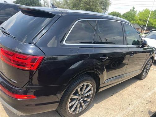 2019 Audi Q7 45 Premium Plus
