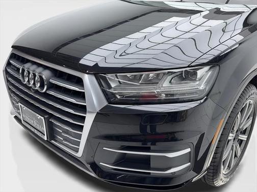 2019 Audi Q7 45 Premium Plus