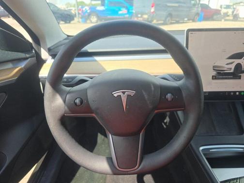 2023 Tesla Model 3 Performance