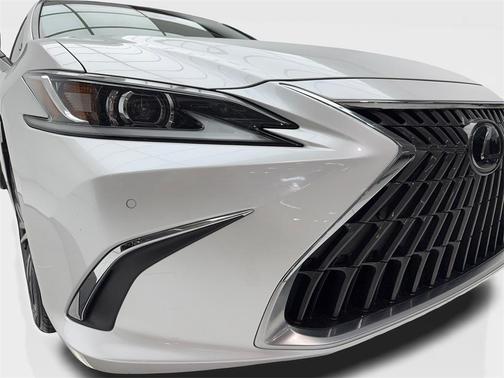 2023 Lexus ES 350 Base