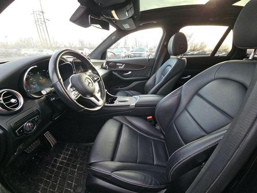 2022 Mercedes-Benz GLC 300 4MATIC