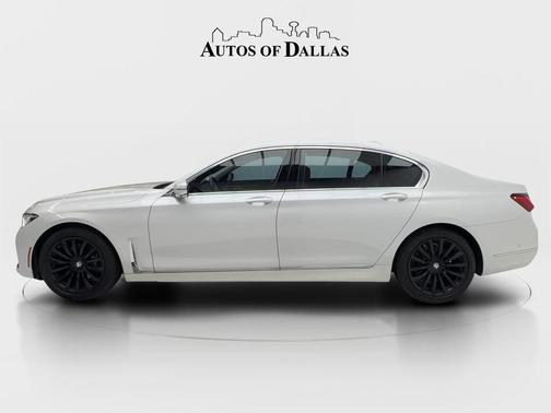 Mineral White Metallic 2022 BMW 740 i xDrive