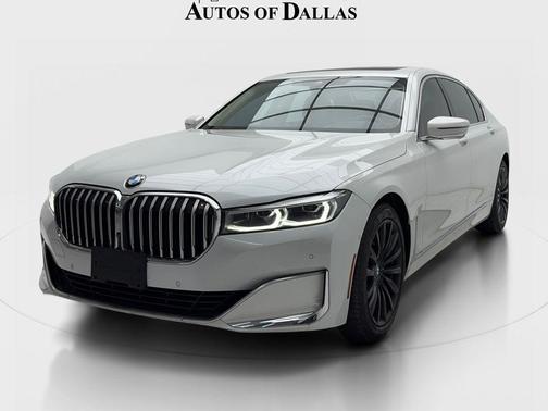 Mineral White Metallic 2022 BMW 740 i xDrive