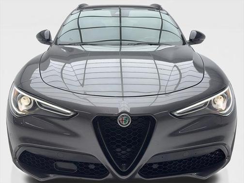 2023 Alfa Romeo Stelvio Veloce AWD