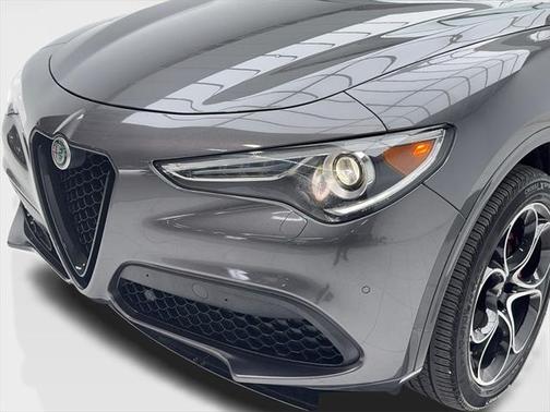 2023 Alfa Romeo Stelvio Veloce AWD