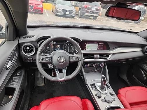 2023 Alfa Romeo Stelvio Veloce AWD
