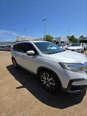 2020 Honda Pilot Touring 8-Passenger