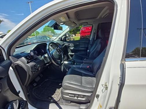 2020 Honda Pilot Touring 8-Passenger