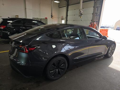 2024 Tesla Model 3 Long Range