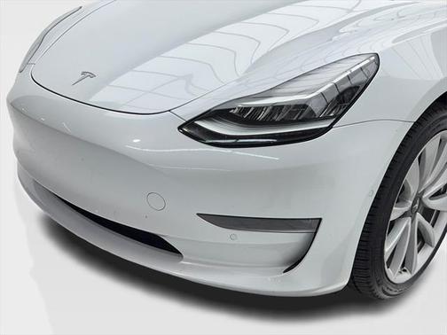 2018 Tesla Model 3 Mid Range