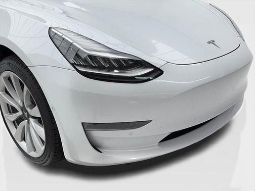 2018 Tesla Model 3 Mid Range