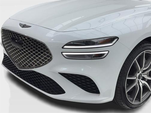 2025 Genesis G70 2.5T RWD