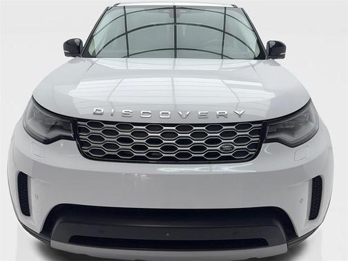 2024 Land Rover Discovery P300 S